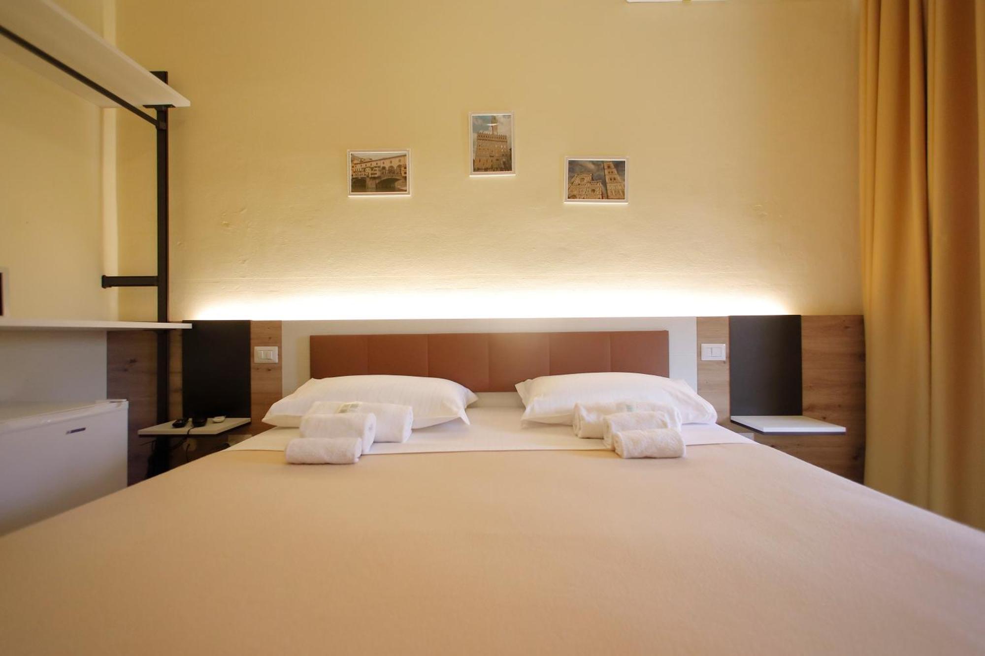Primavera Hotel 2*
