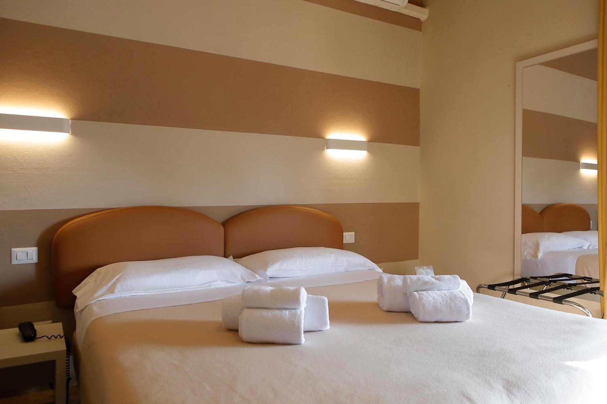 Primavera Hotel